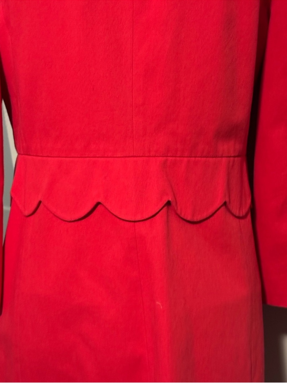 Draper James Bright Red Scallop Trench Coat in Lollipop Red Size 4 - Picture 7 of 8